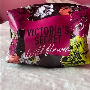 🌸VS Makeup/Toiletries Bag🌸